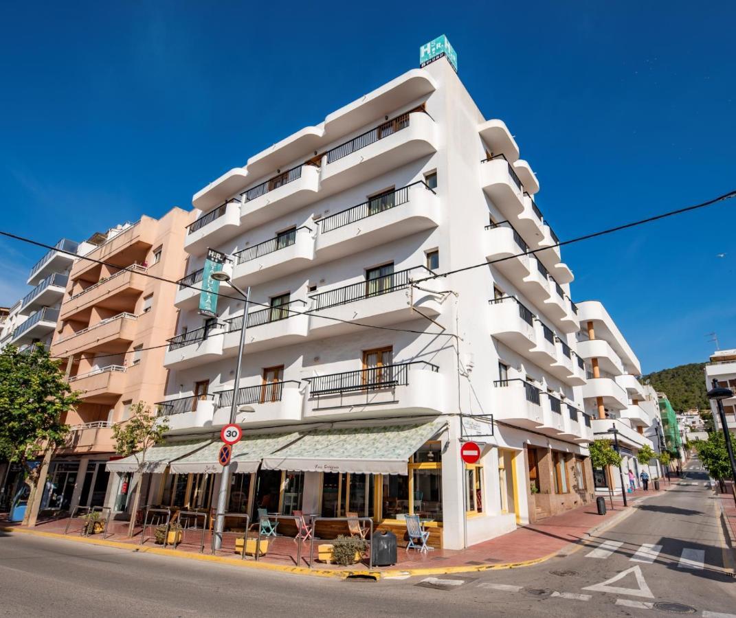 Hostal Y Apartamentos Santa Eulalia Santa Eulària des Riu Εξωτερικό φωτογραφία