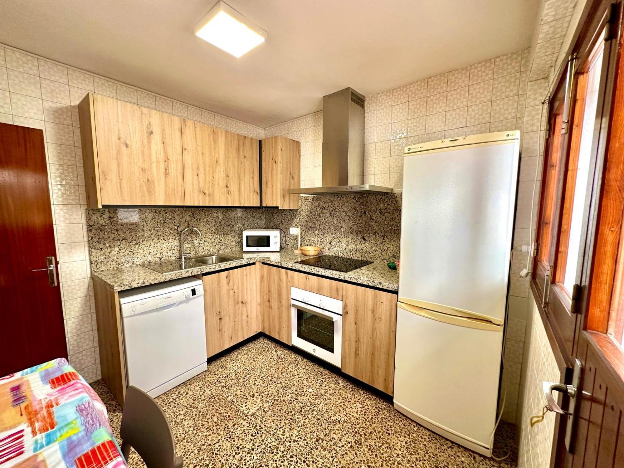 Hostal Y Apartamentos Santa Eulalia Santa Eulària des Riu Εξωτερικό φωτογραφία